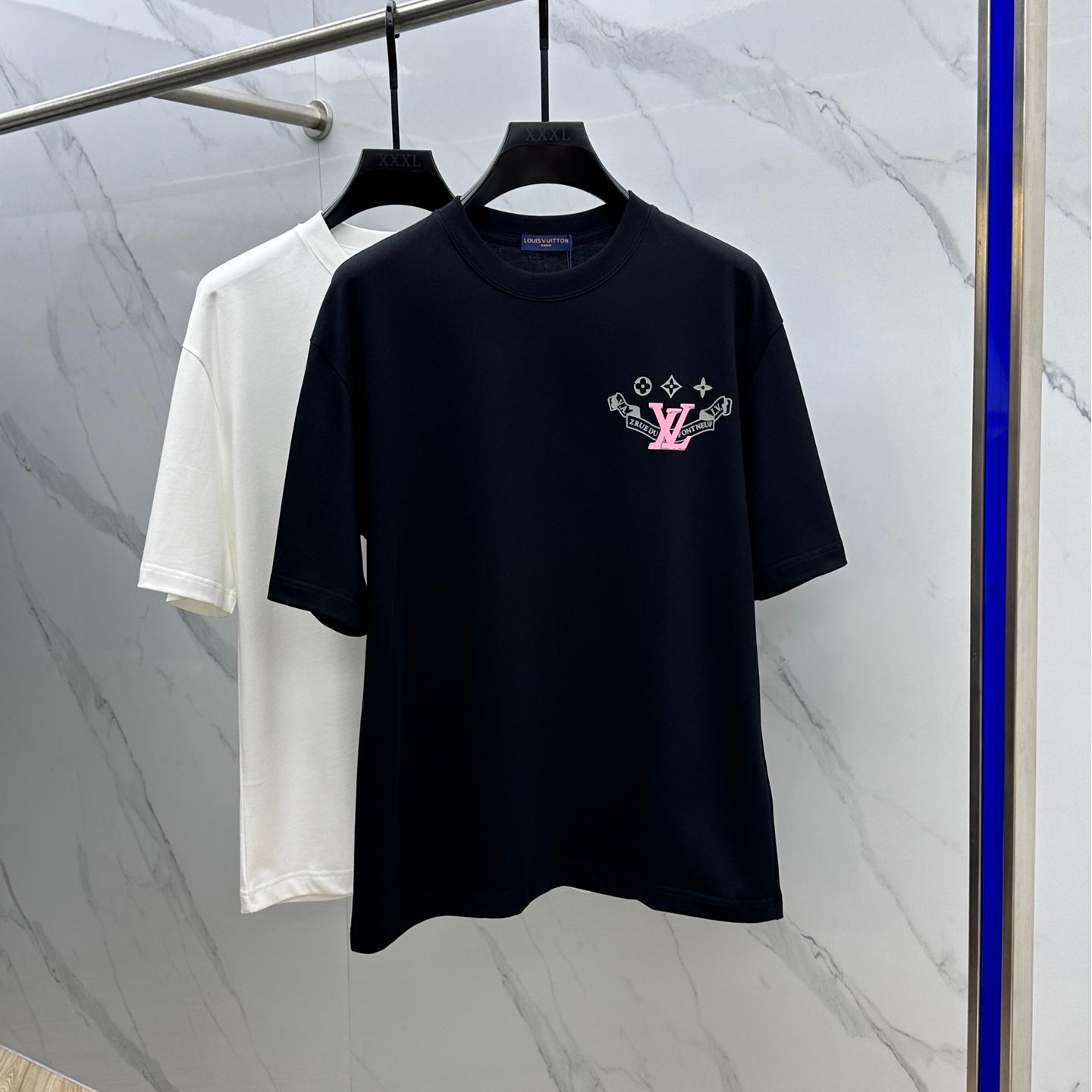 Pink graphic T-shirt