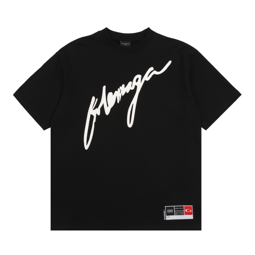 Artistic lettering T-shirt