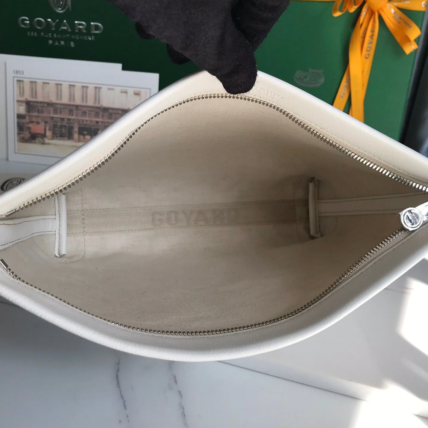 24 In White Lambskin And Canvas