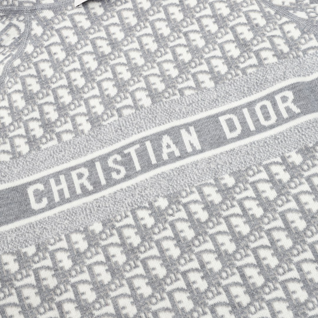 Reversible Cashmere Knitted Jacket