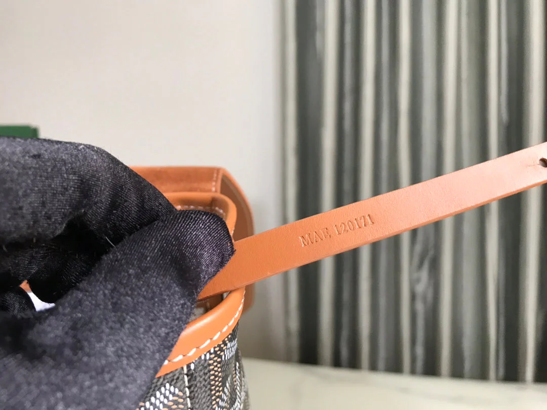 Messenger Bag 38CM Black And Tan