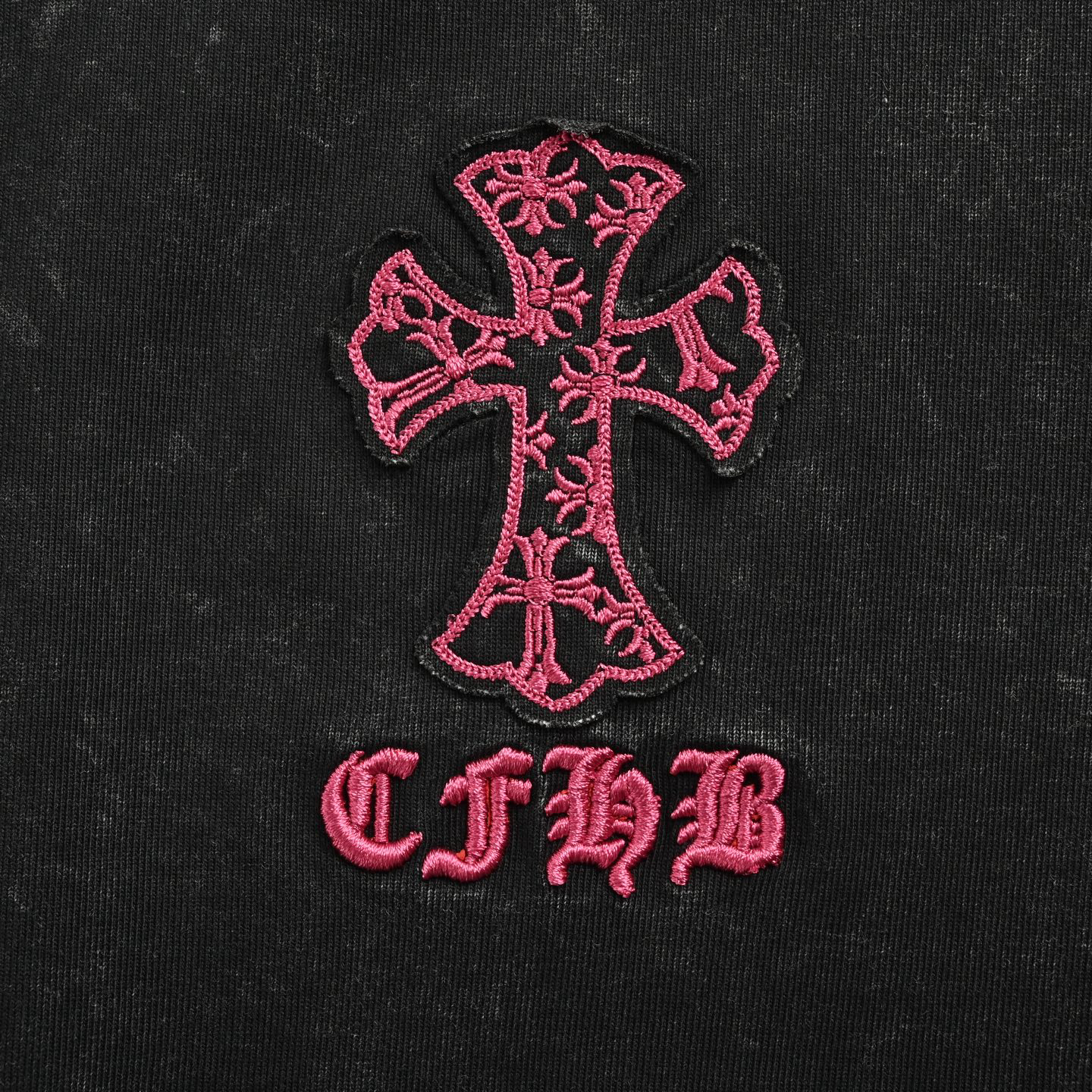 Cross patch embroidered washed burnout short-sleeved T-shirt