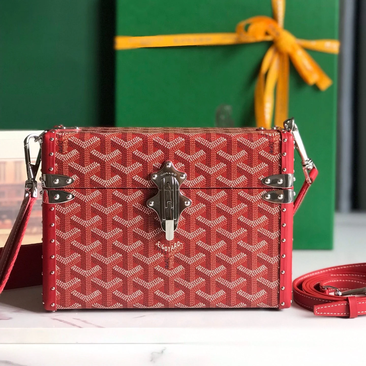 CASSETTE TRUNK BAG 21 IN BURGUNDY RED CANVAS & COWHIDE