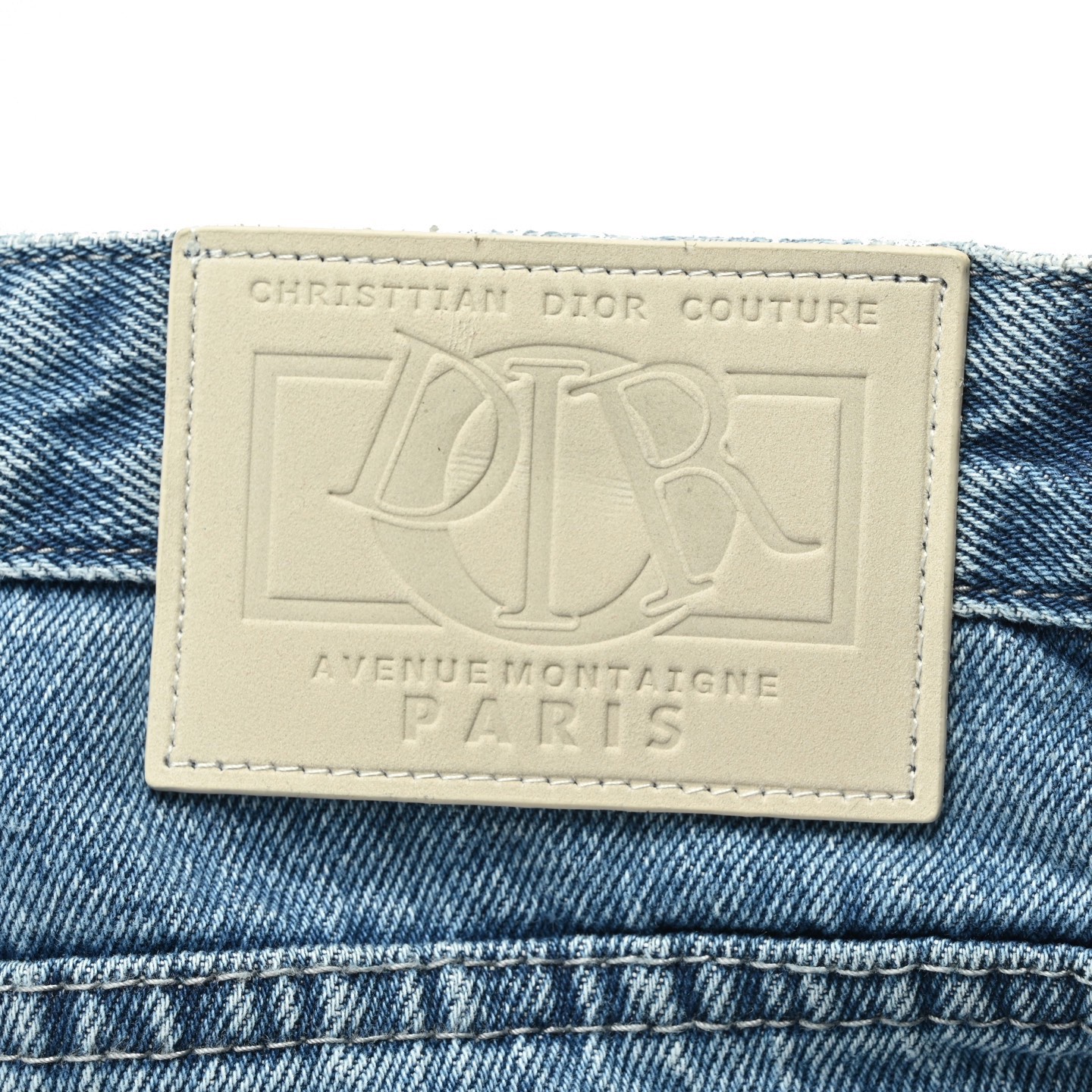 Denim cargo shorts with cannage embroidery