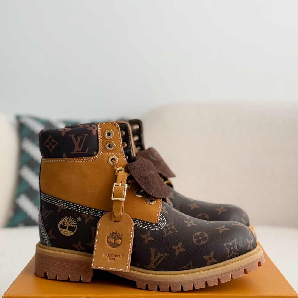 「#2528」Wheat colored letter ankle boots