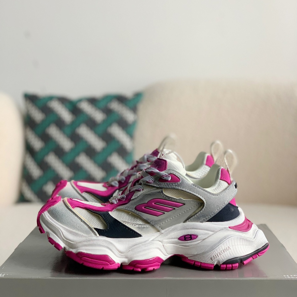 Balenciaga Cargo Sneakers in Grey/White/Pink