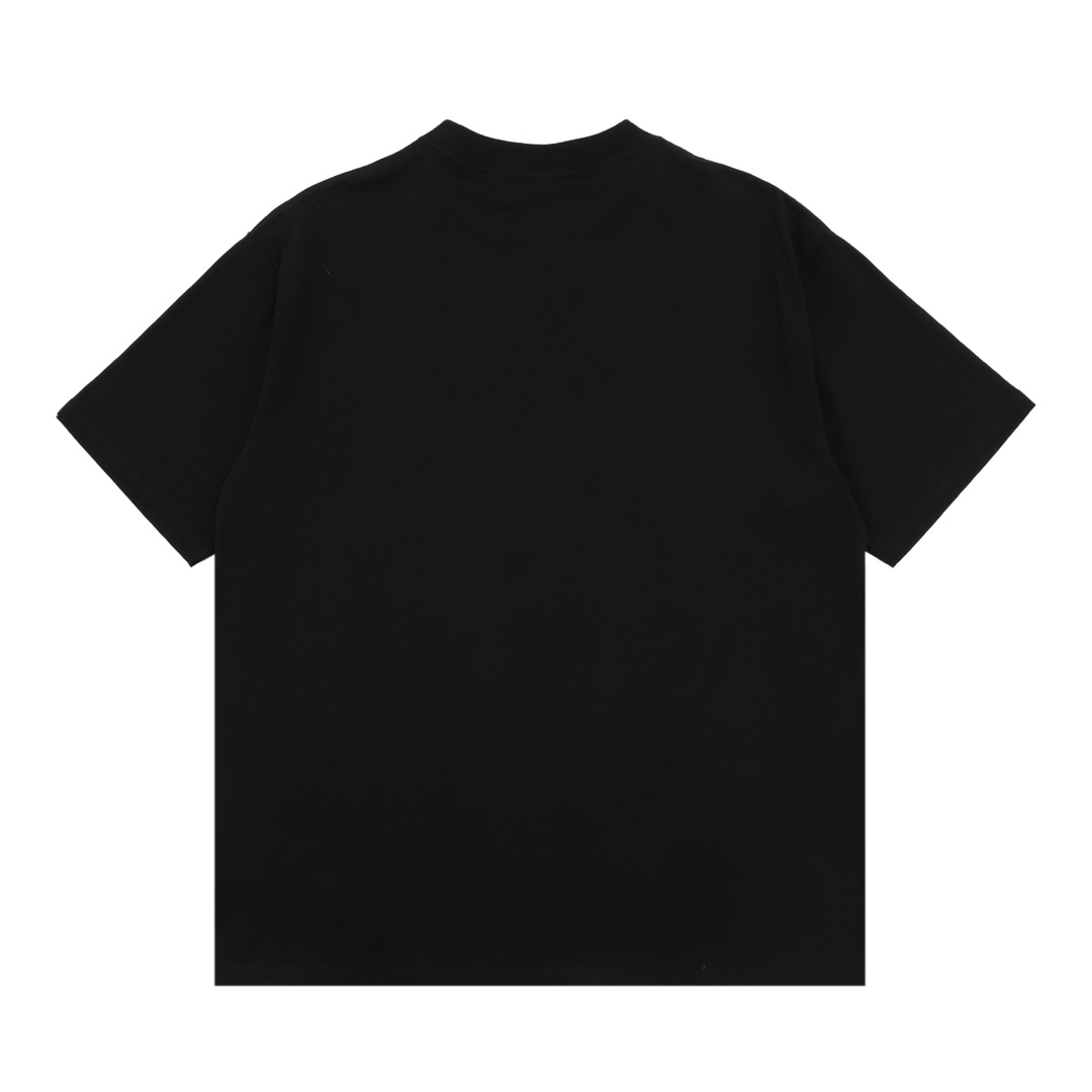 Artistic lettering T-shirt
