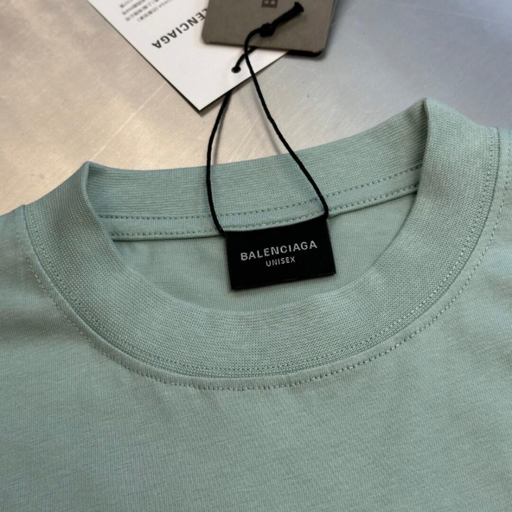 Mint green embroidered short-sleeved T-shirt