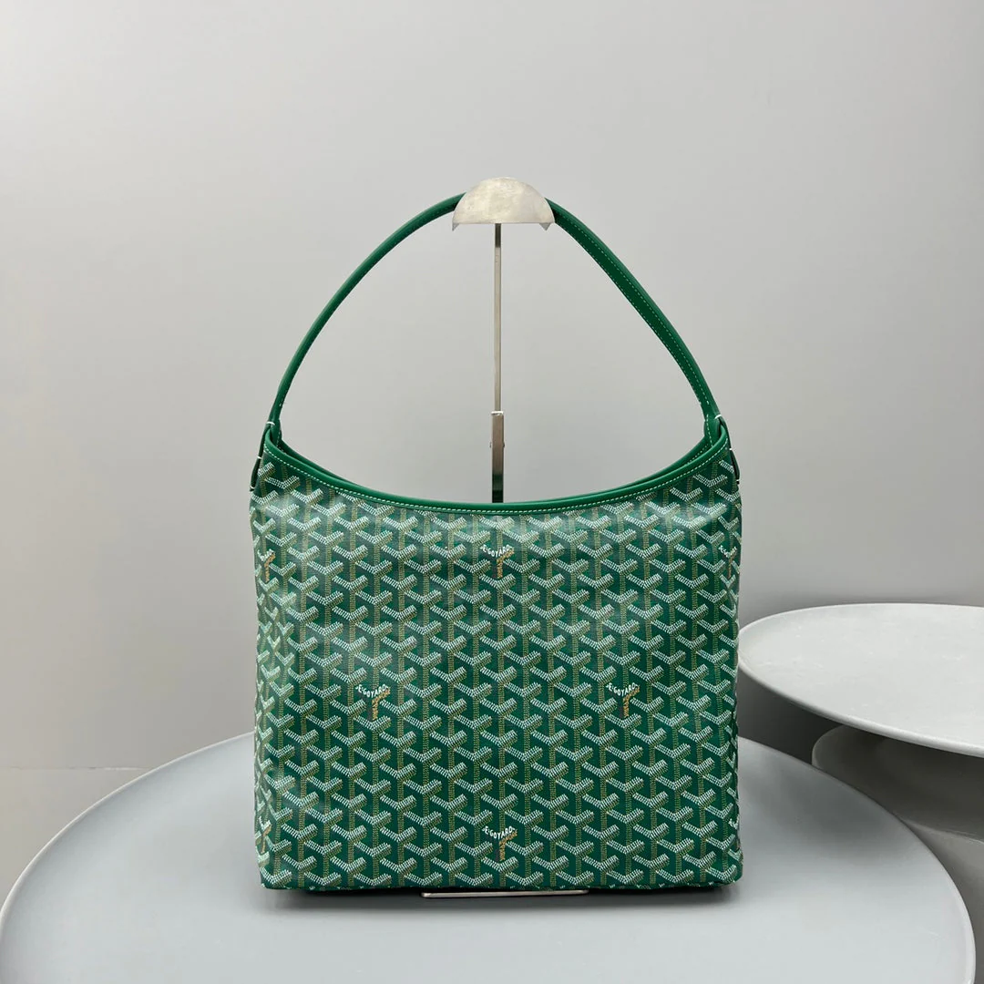 34 In Green Canvas And Calfskin