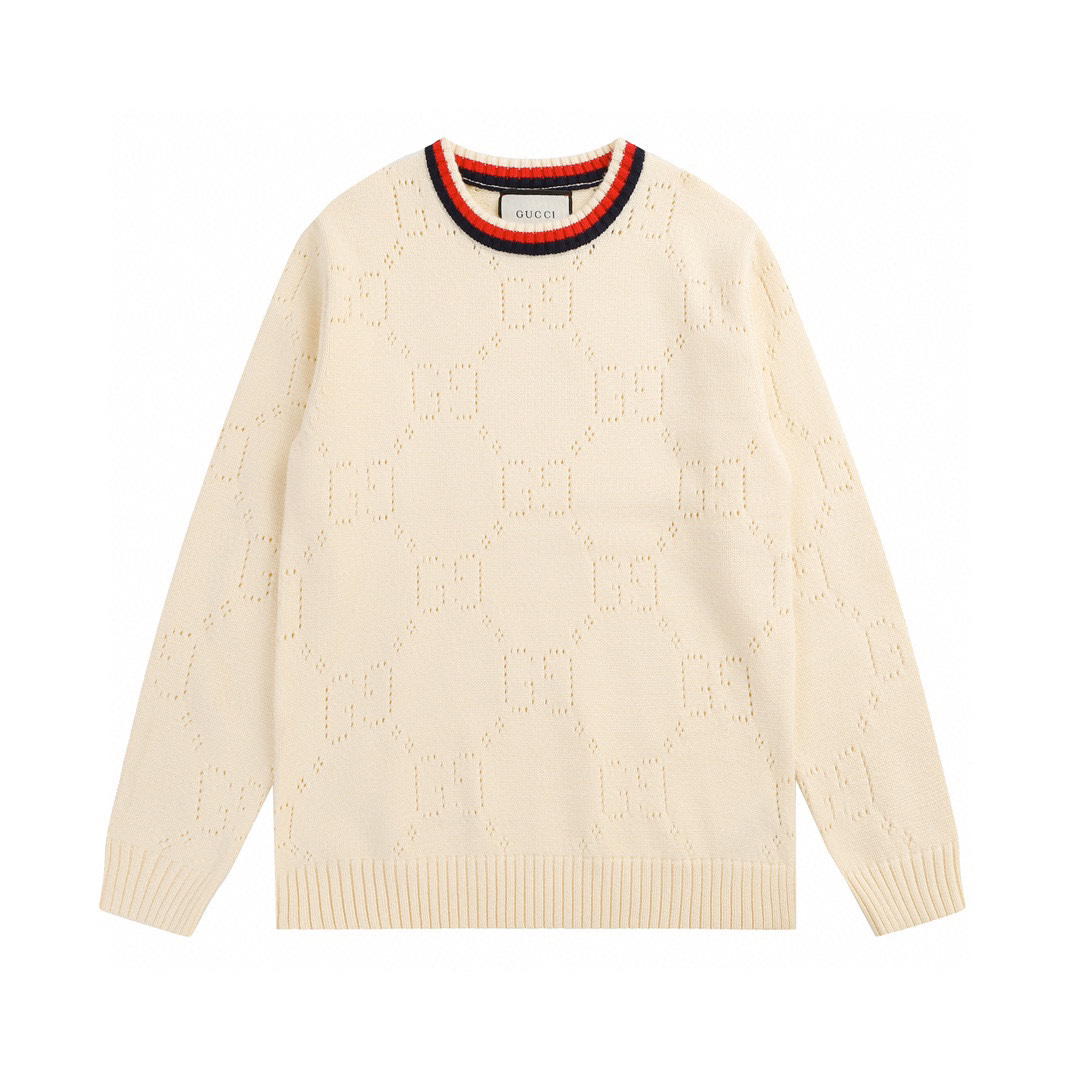 Line cut-out crew neck sweater