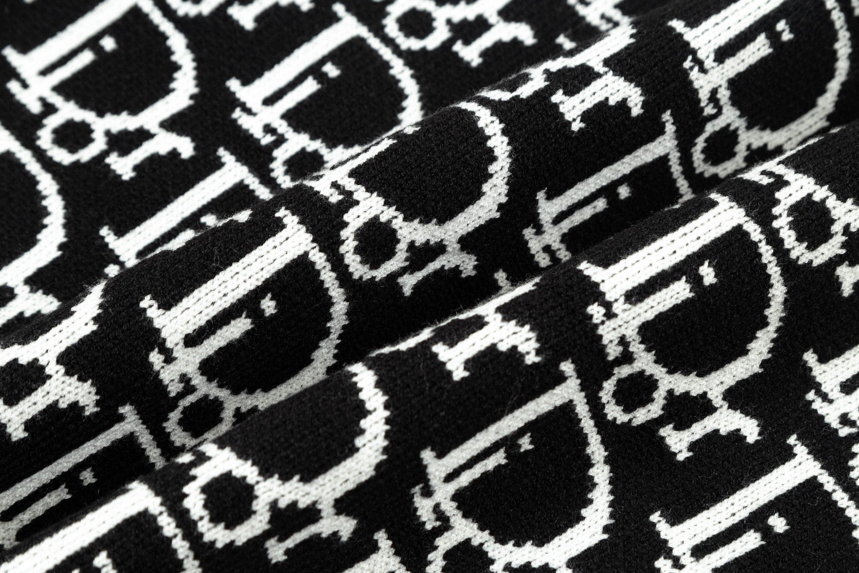 New High Quality Soft Sweater