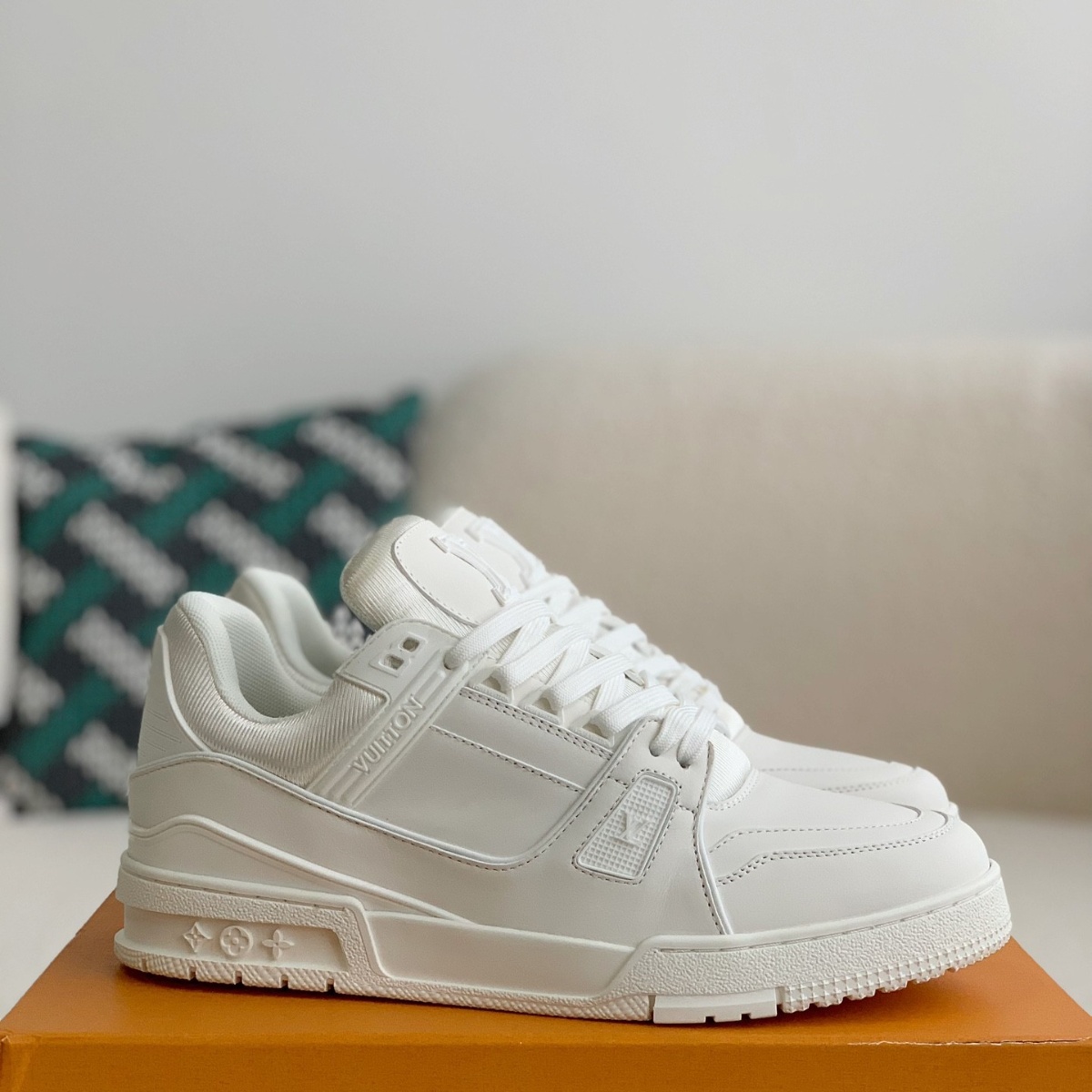 Trainer White Shoes