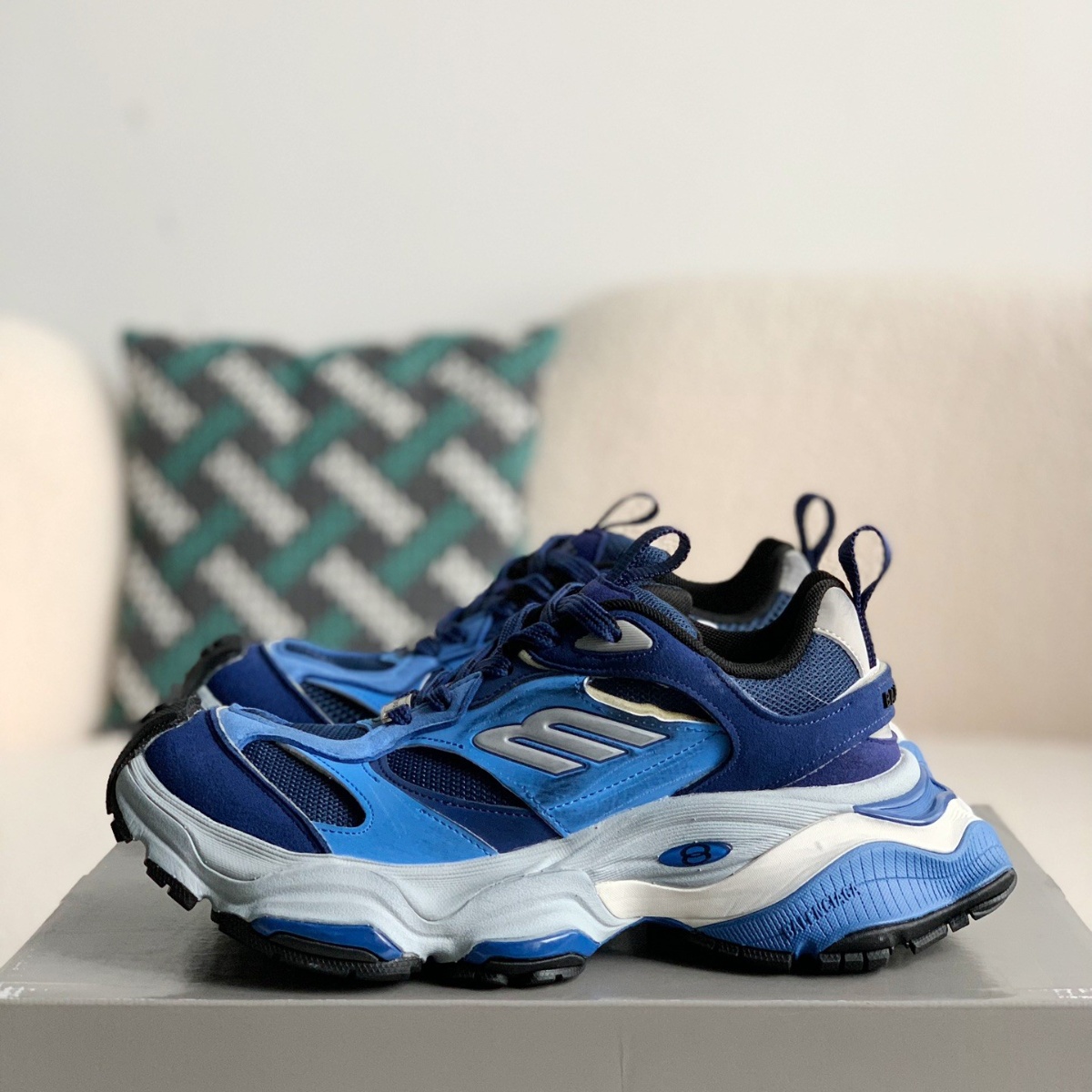 Balenciaga Cargo Sneakers in Blue/White