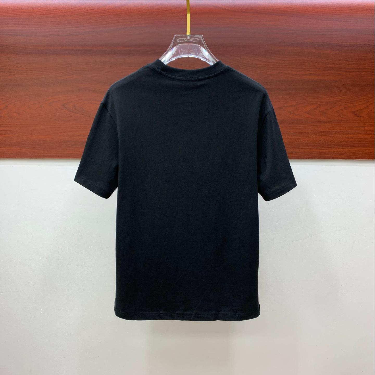 T-shirt with embroidered neckline