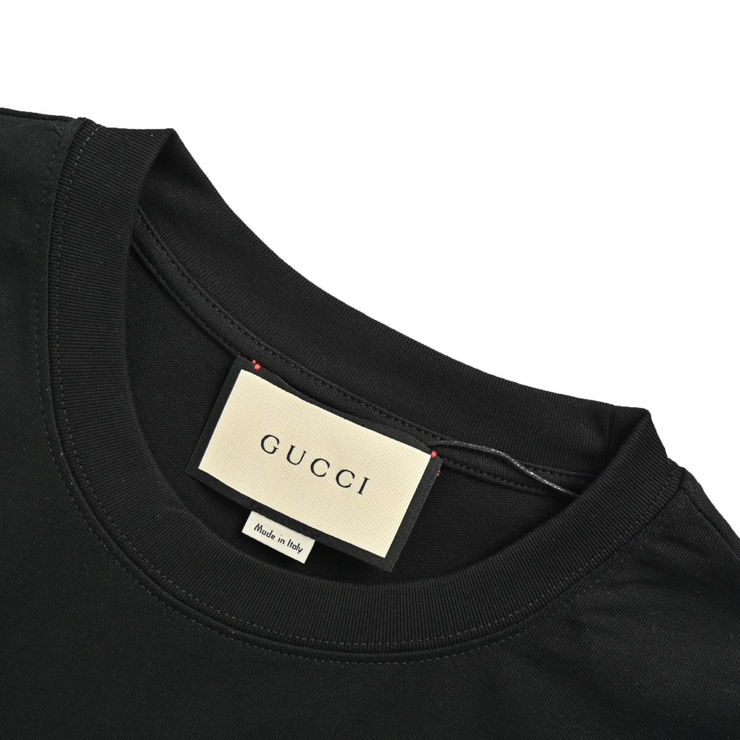 Monogram patch bear embroidered T-shirt