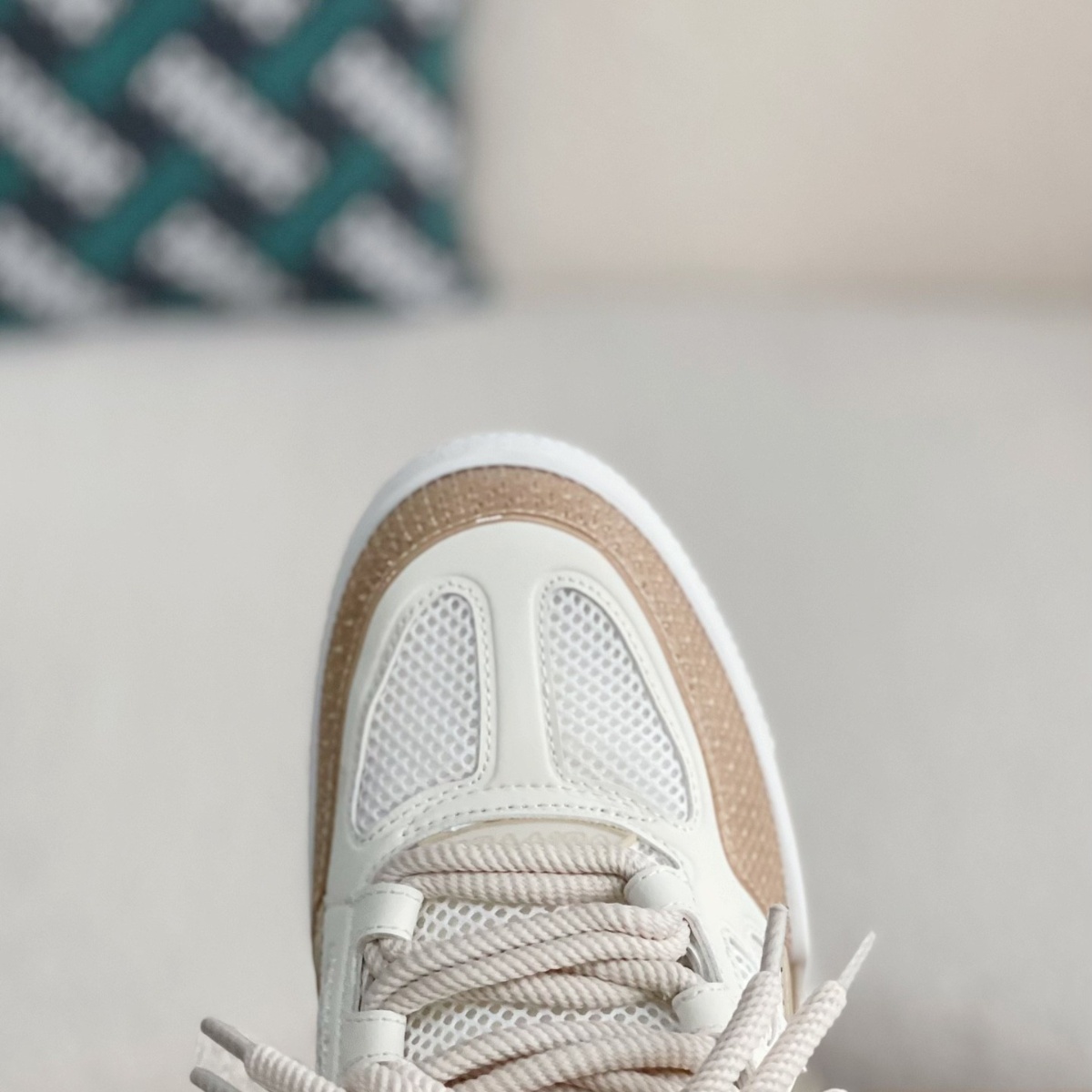 Skate Sneaker Beige White