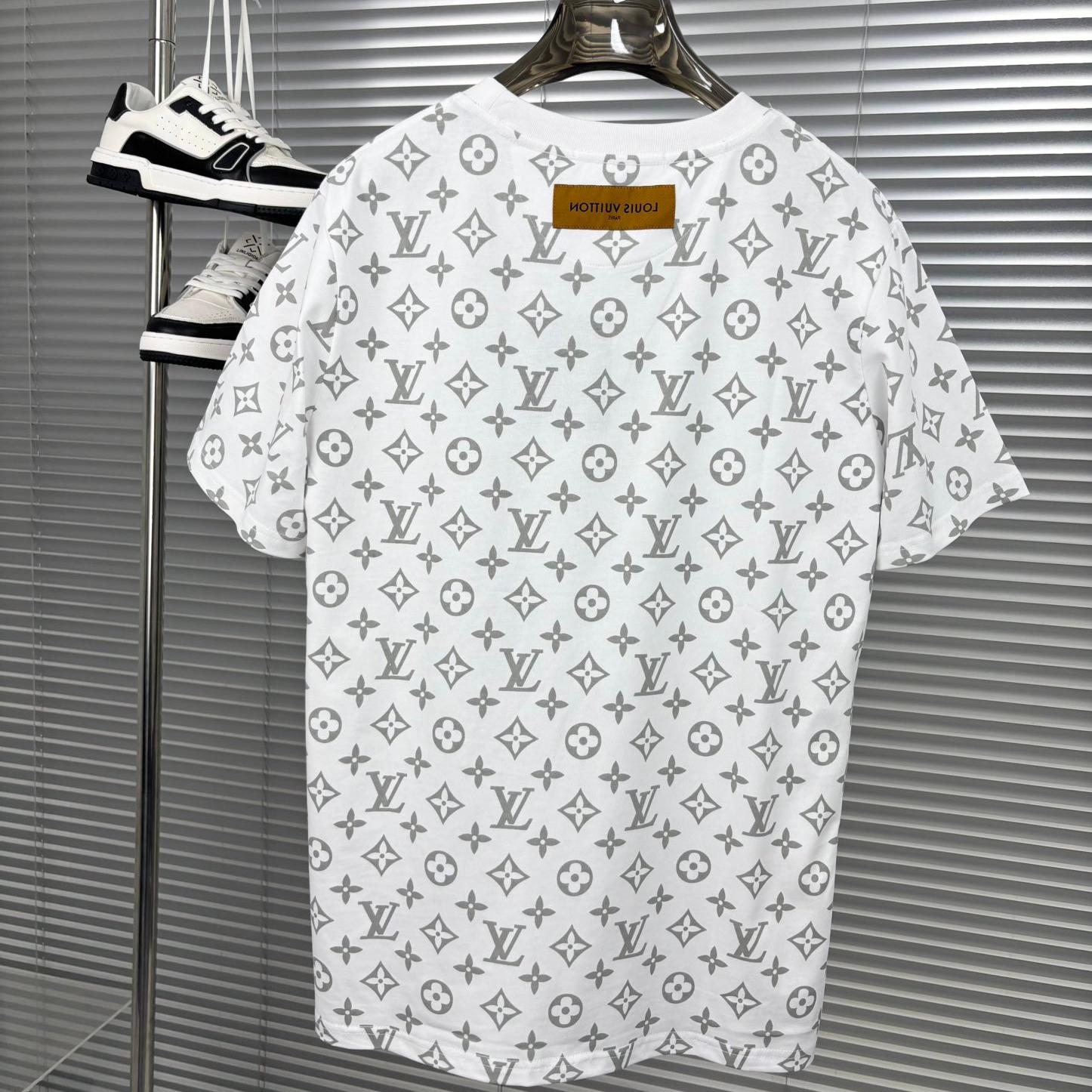 T-shirt with all over print