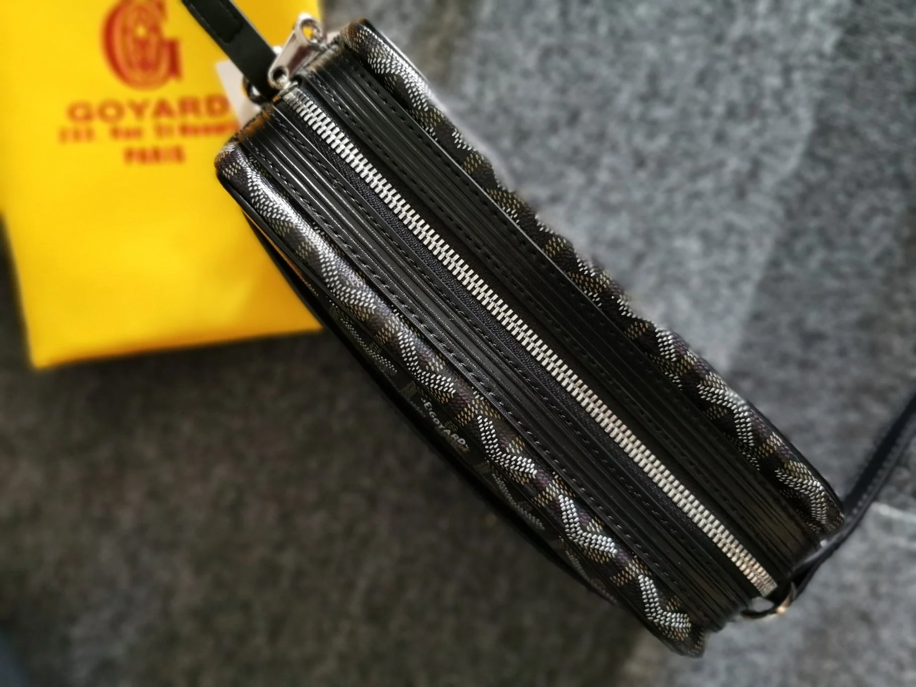 Cap-Vert Pm Bag 23cm Black