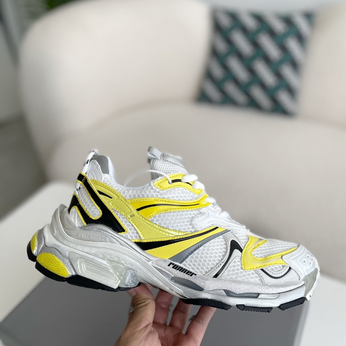 Men's Yellow Runner Metallic Sneakers