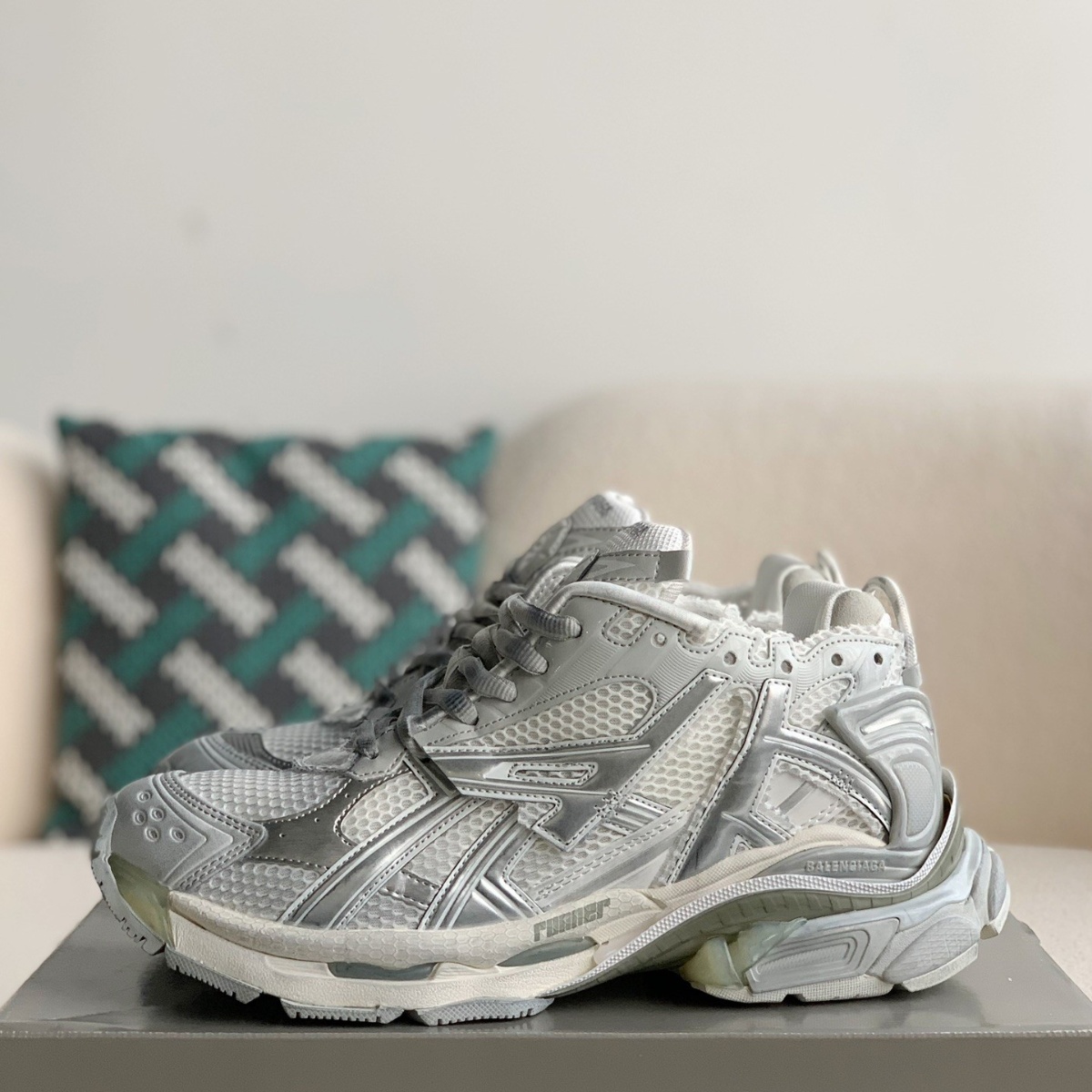 Runner Leather Free White