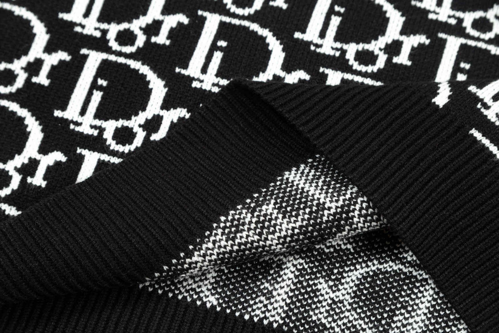 New High Quality Soft Sweater