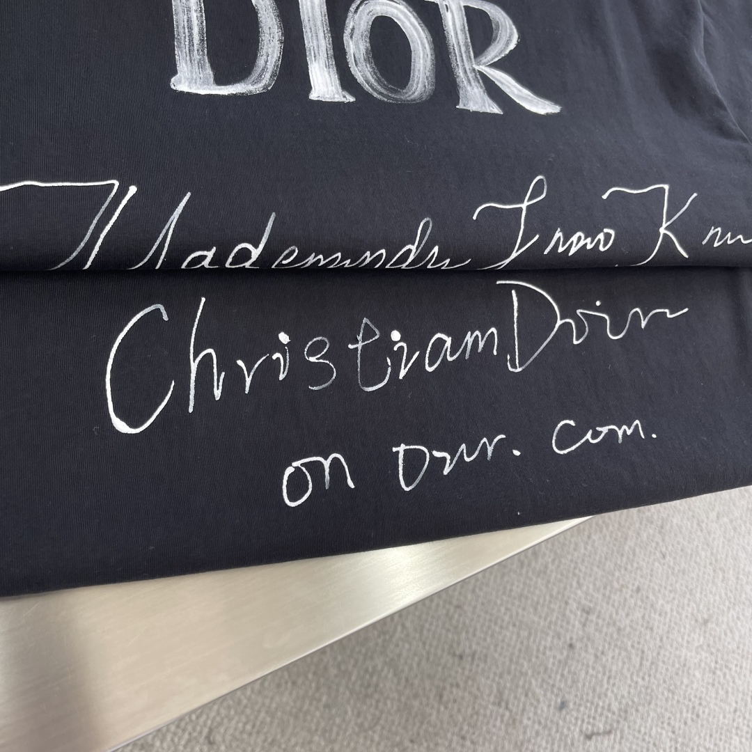 Dio 25s hand-painted signature logo round neck T-shirt