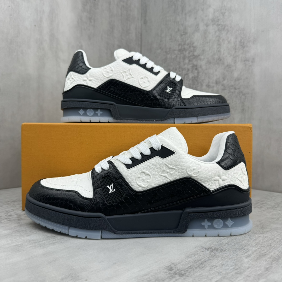 Replica Trainer Sneakers Black White