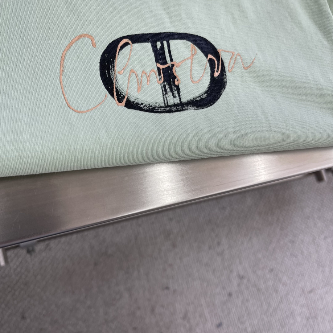 Dio 25s hand-painted signature logo round neck T-shirt