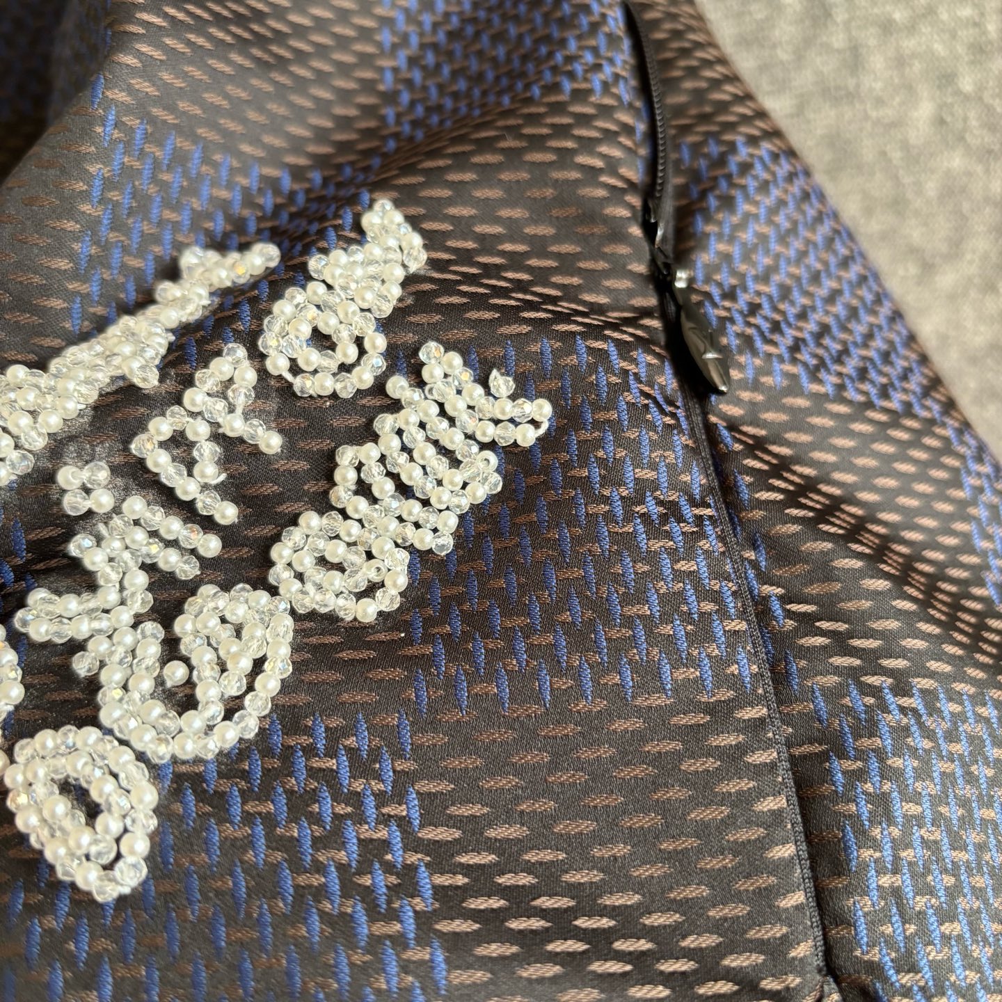 Stand collar long sleeve woven jacket