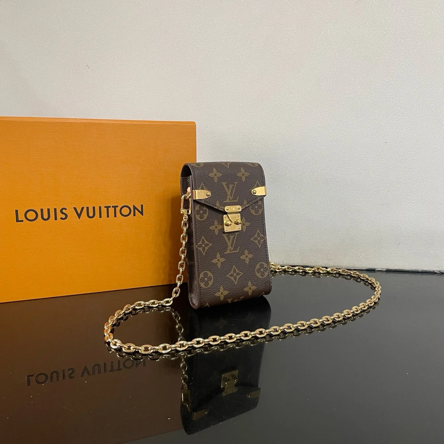 Métis Mobile Phone Bag