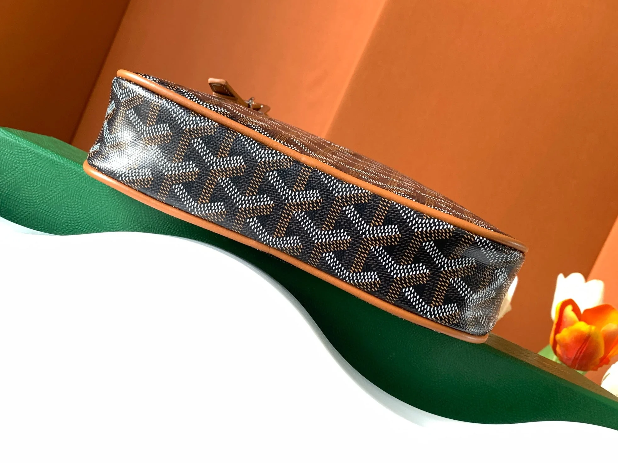 Toast Bag 21cm Black Tan