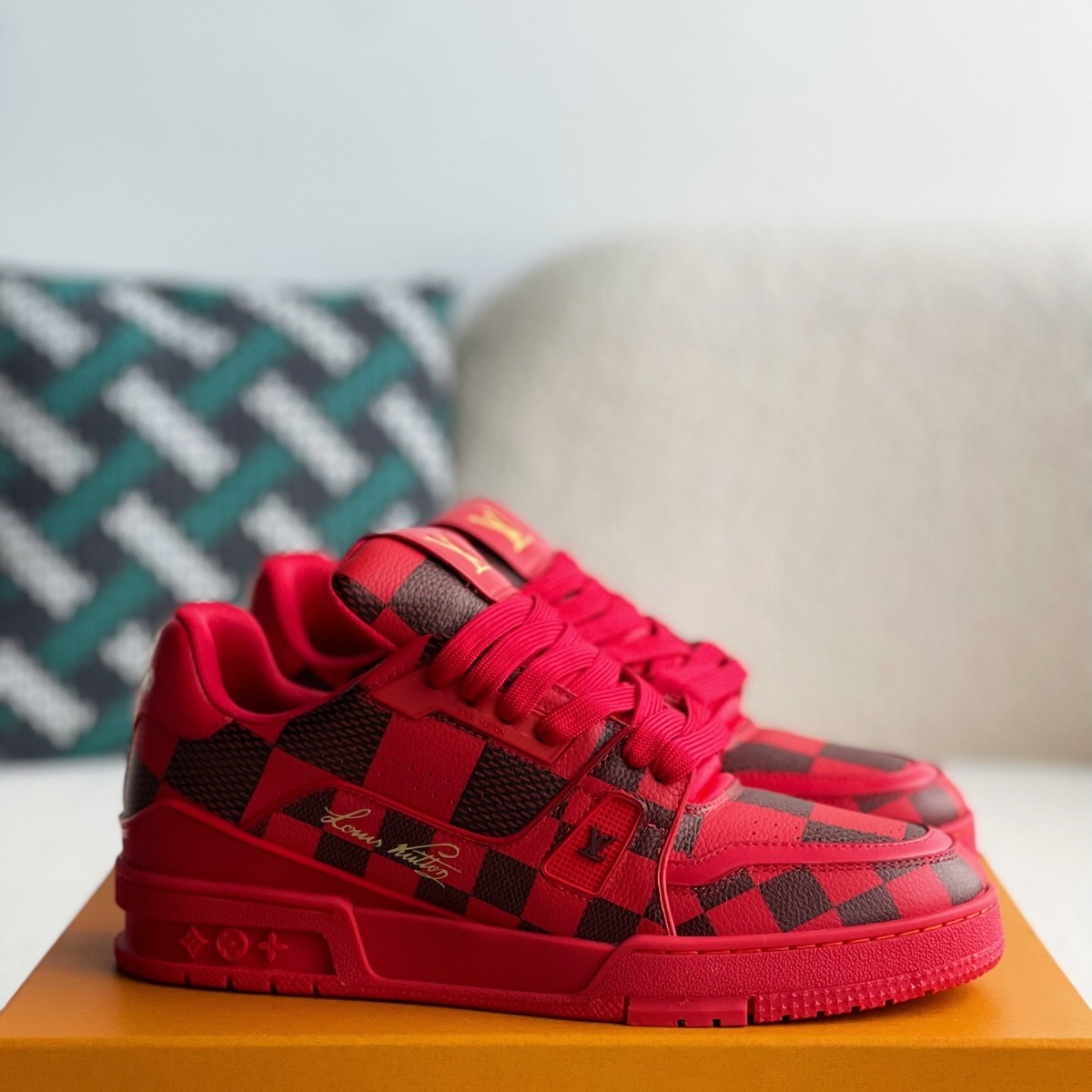 Trainer Red Sneaker