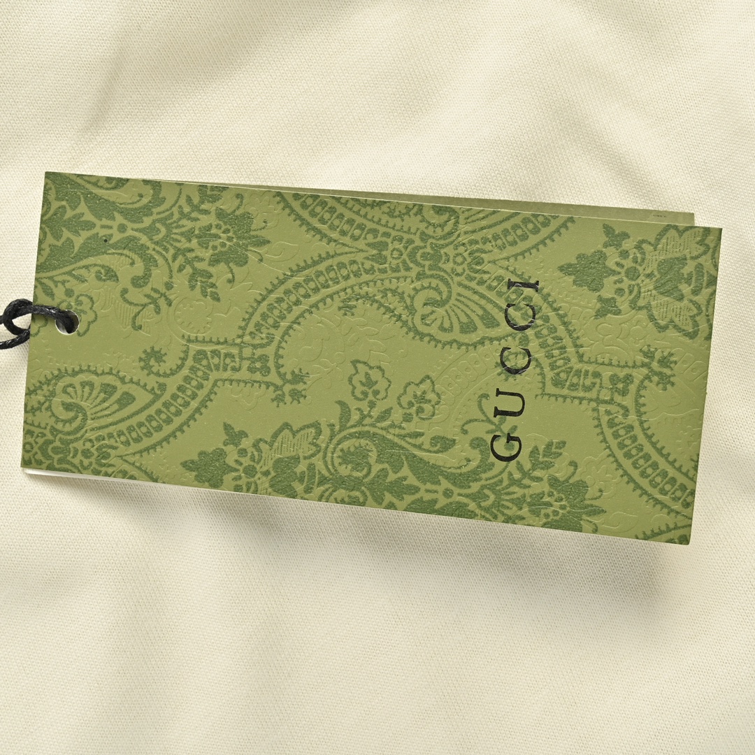 Monogram patch bear embroidered T-shirt