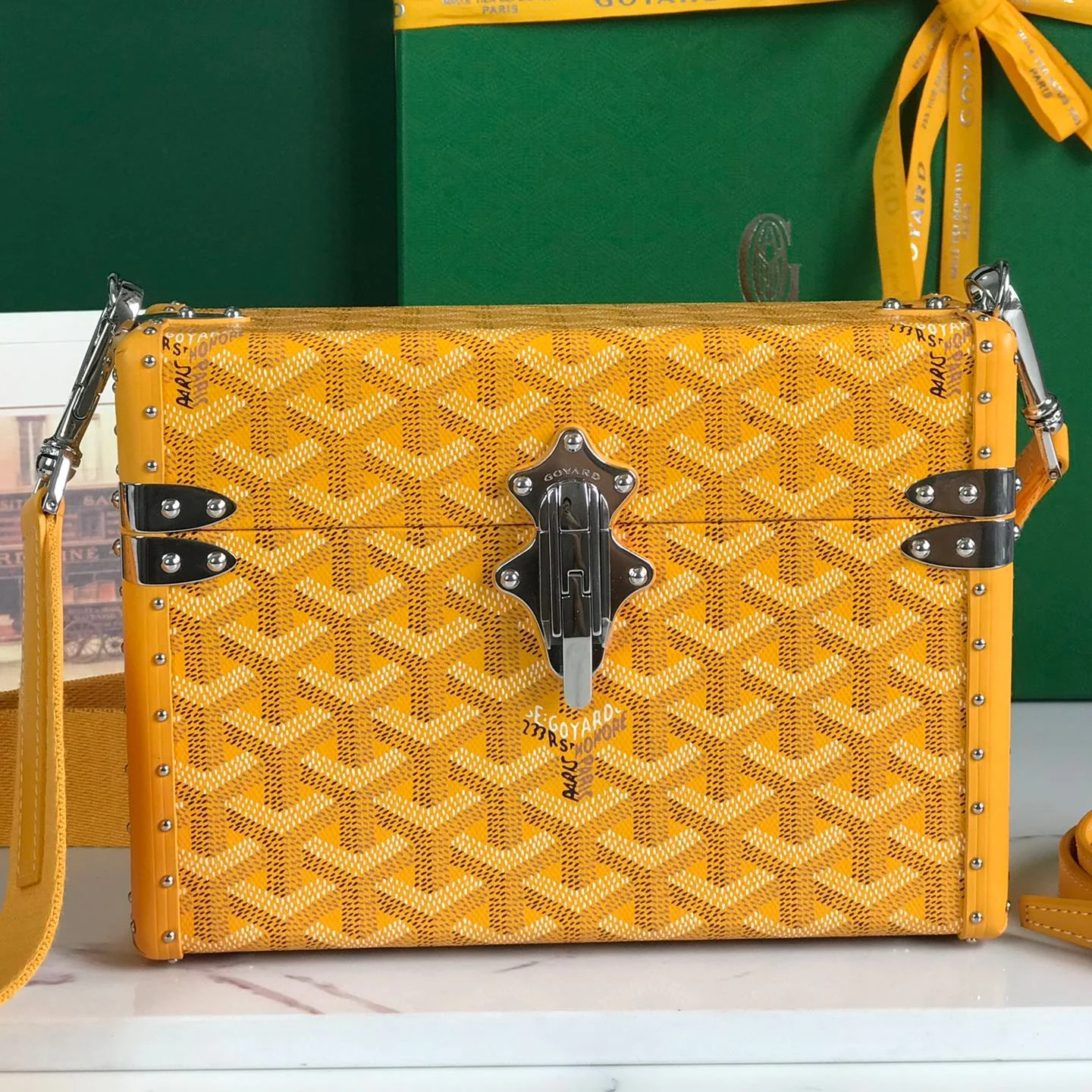 CASSETTE TRUNK BAG 21 IN YELLOW CANVAS & COWHIDE