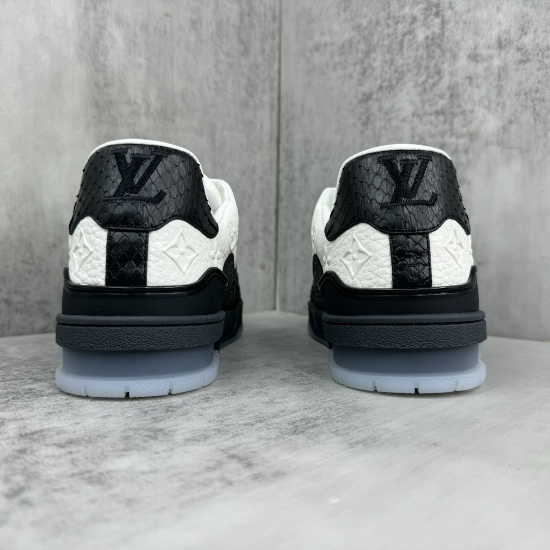 Replica Trainer Sneakers Black White