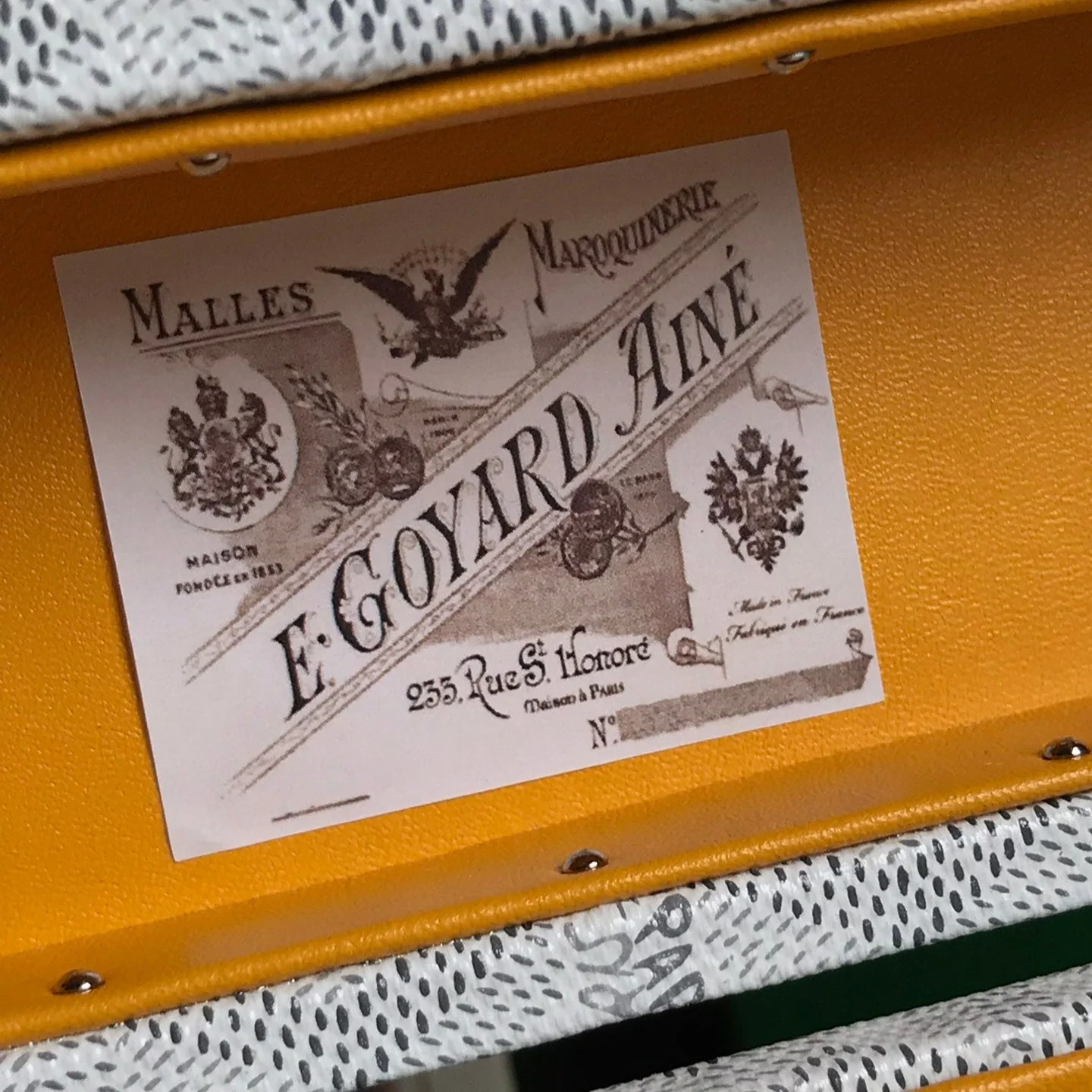 CASSETTE TRUNK BAG 21 IN WHITE CANVAS & COWHIDE