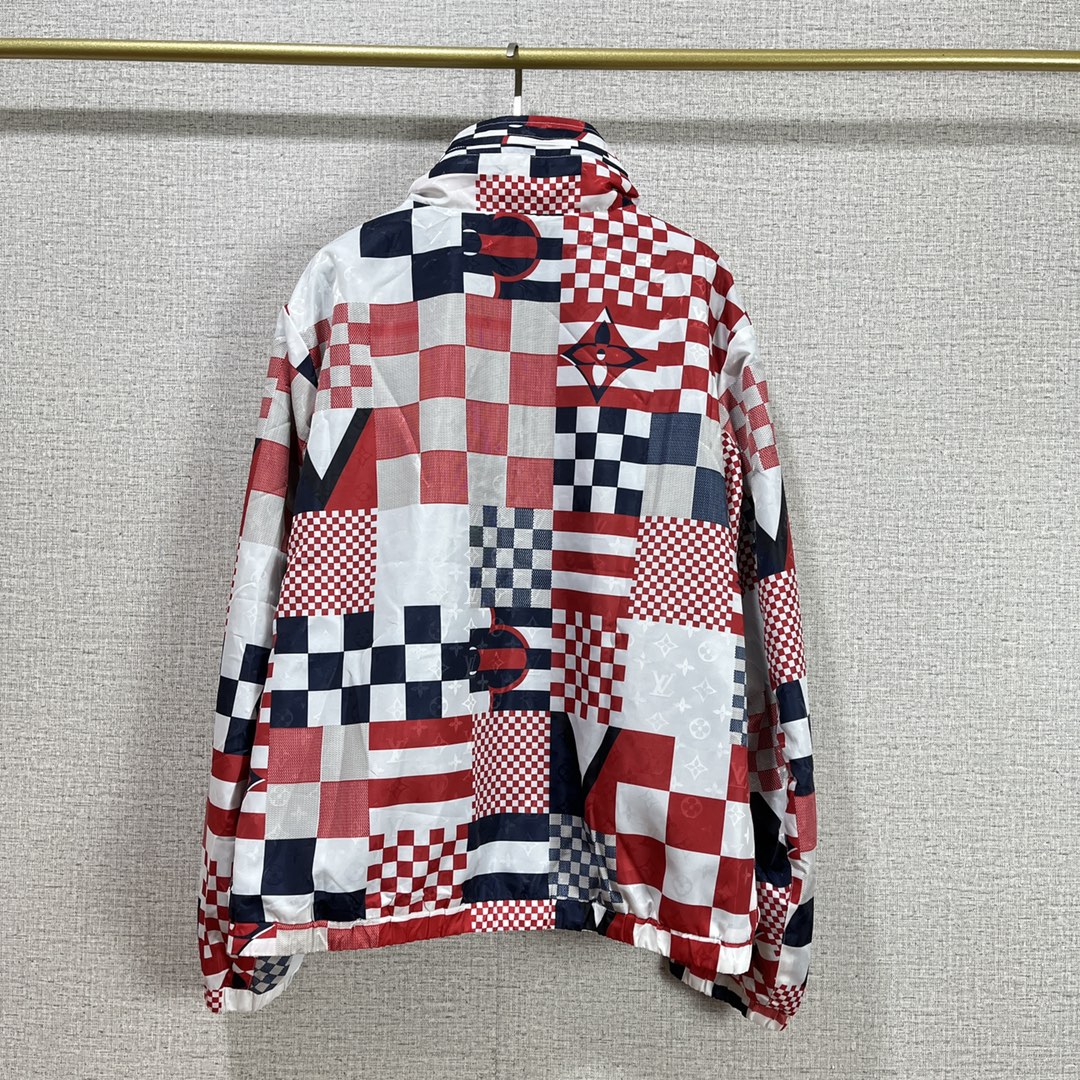Reversible long sleeve jacket