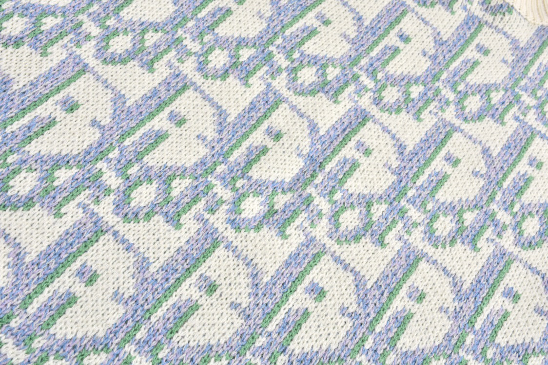 All over print jacquard crew neck sweater