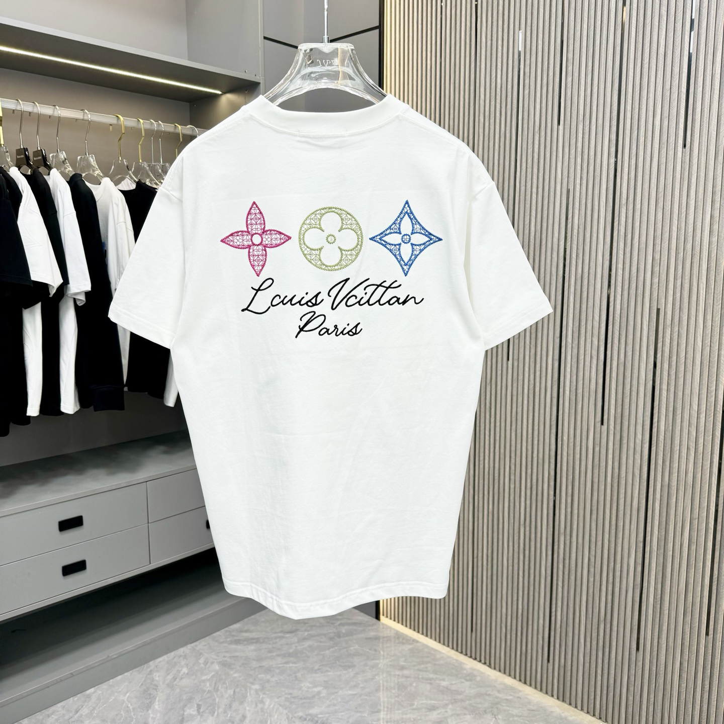 Three flower pattern print short sleeve T-shirt