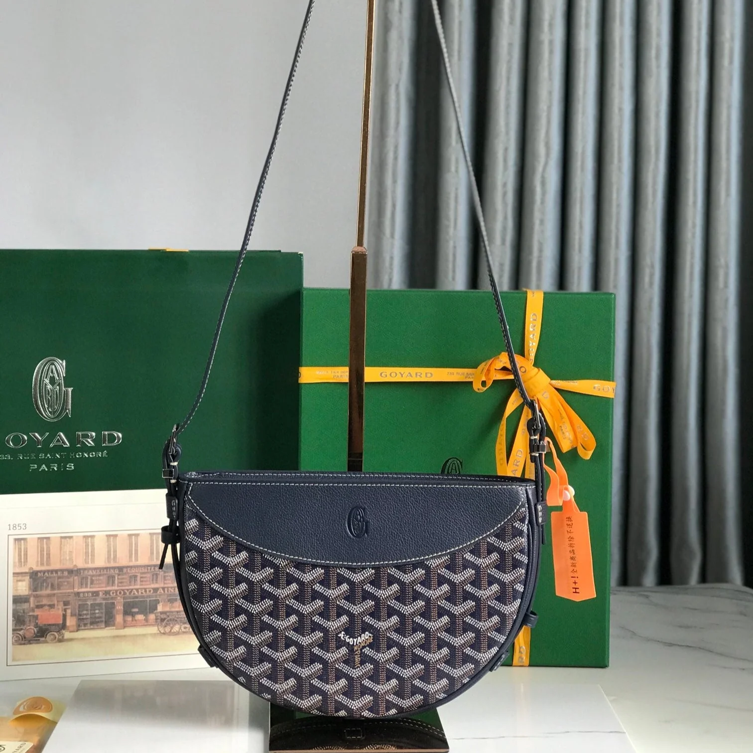 25 In Navy Blue Lambskin And Canvas