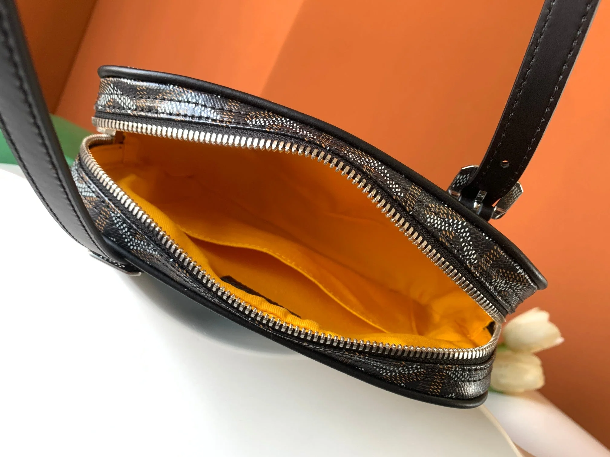 Toast Bag 21cCM Black Canvas