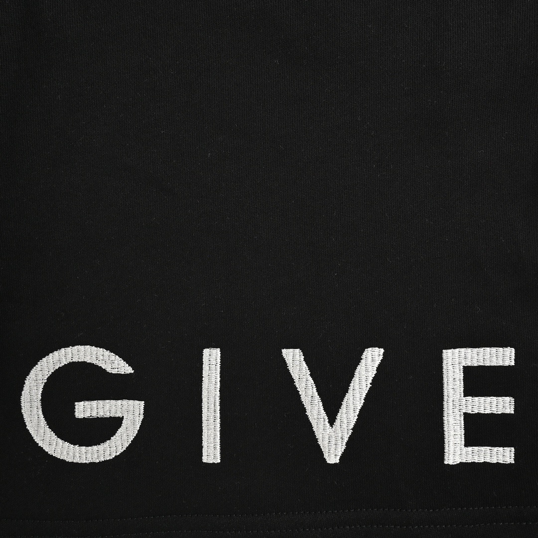 4G laminated print shorts