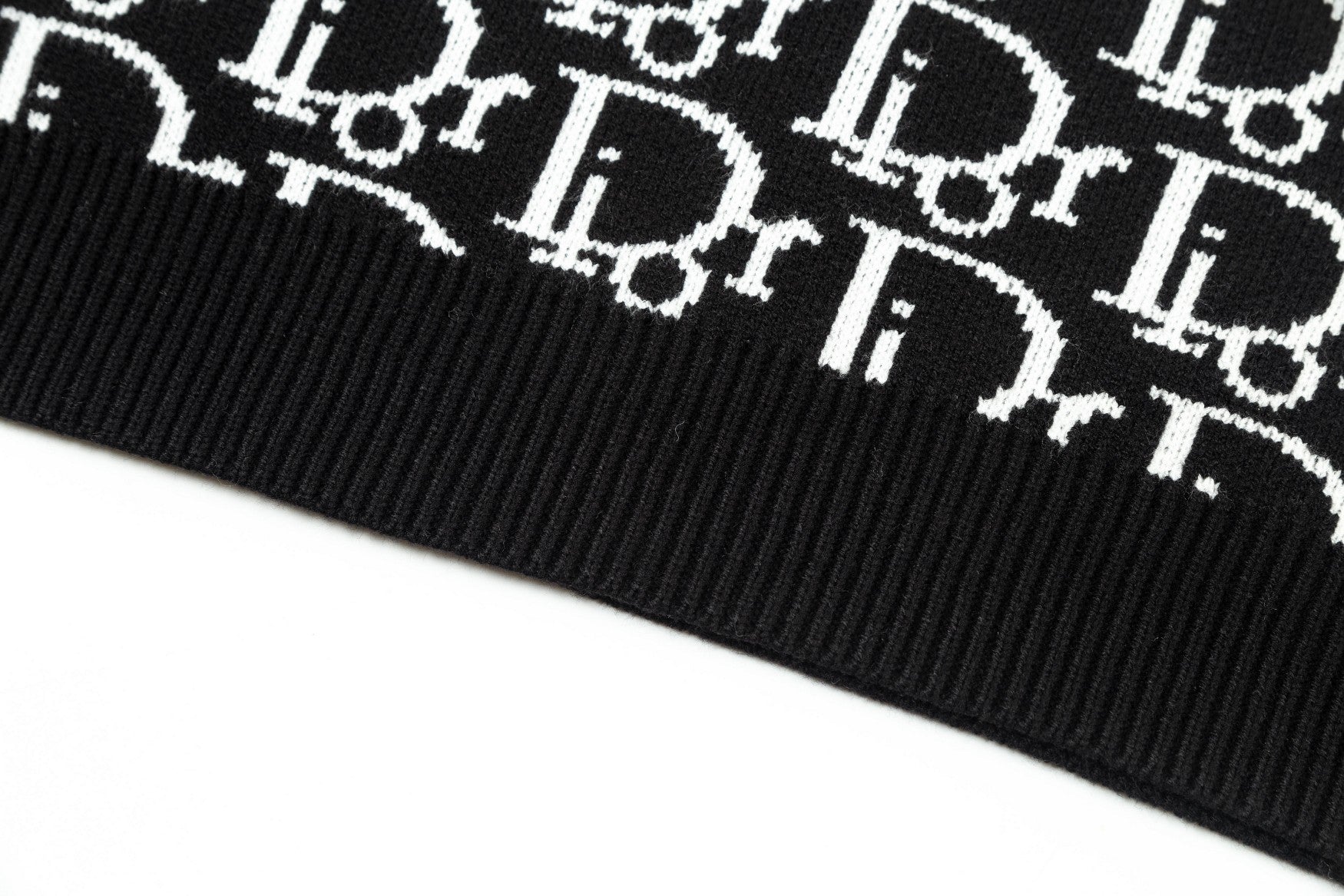 New High Quality Soft Sweater