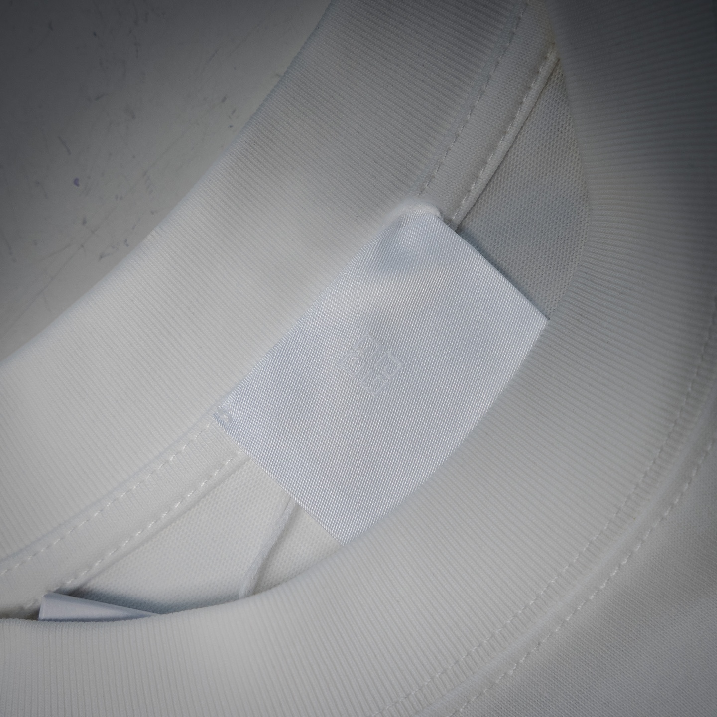 GVC reverse front and back print short sleeve T-shirt