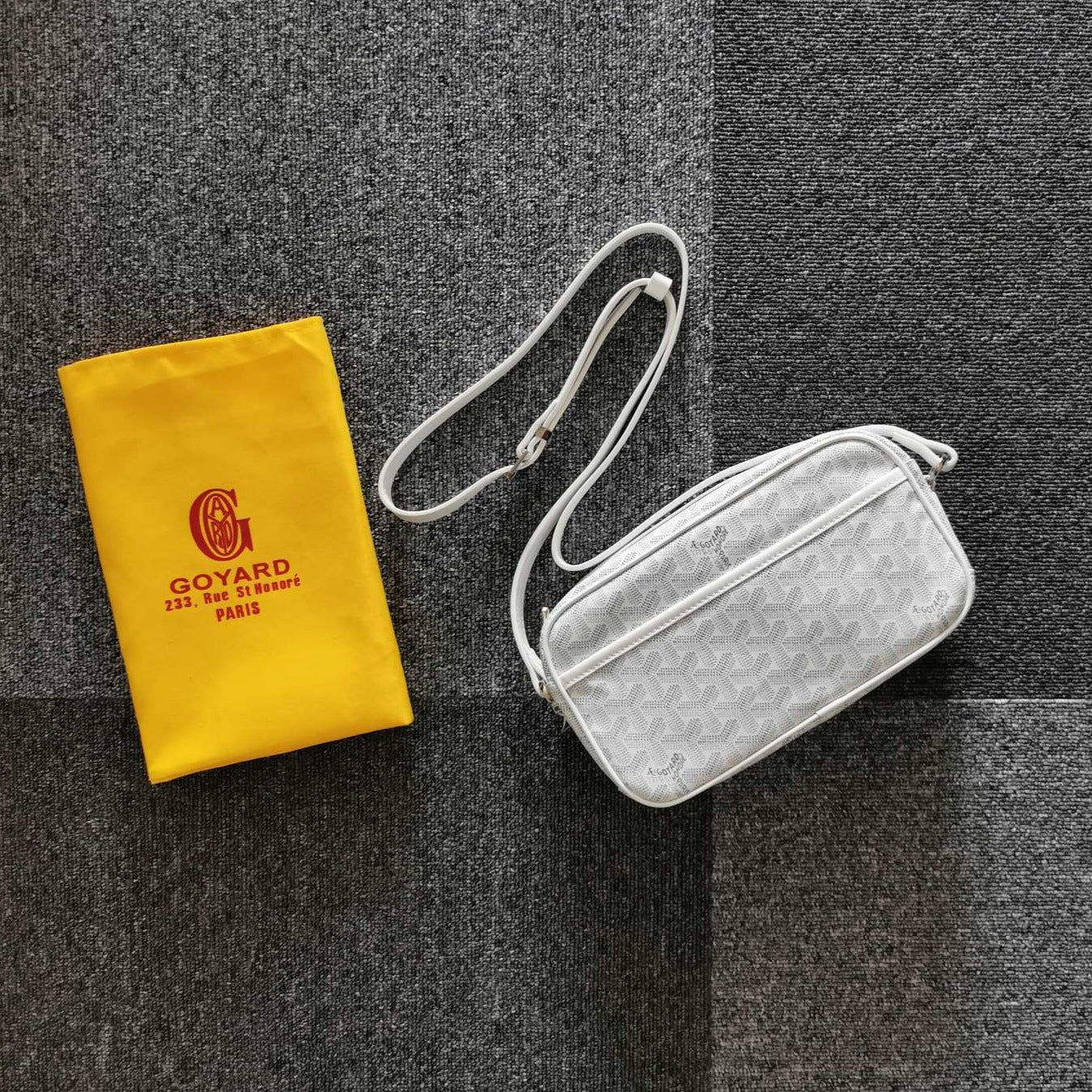 Cap-Vert Pm Bag 23cm White