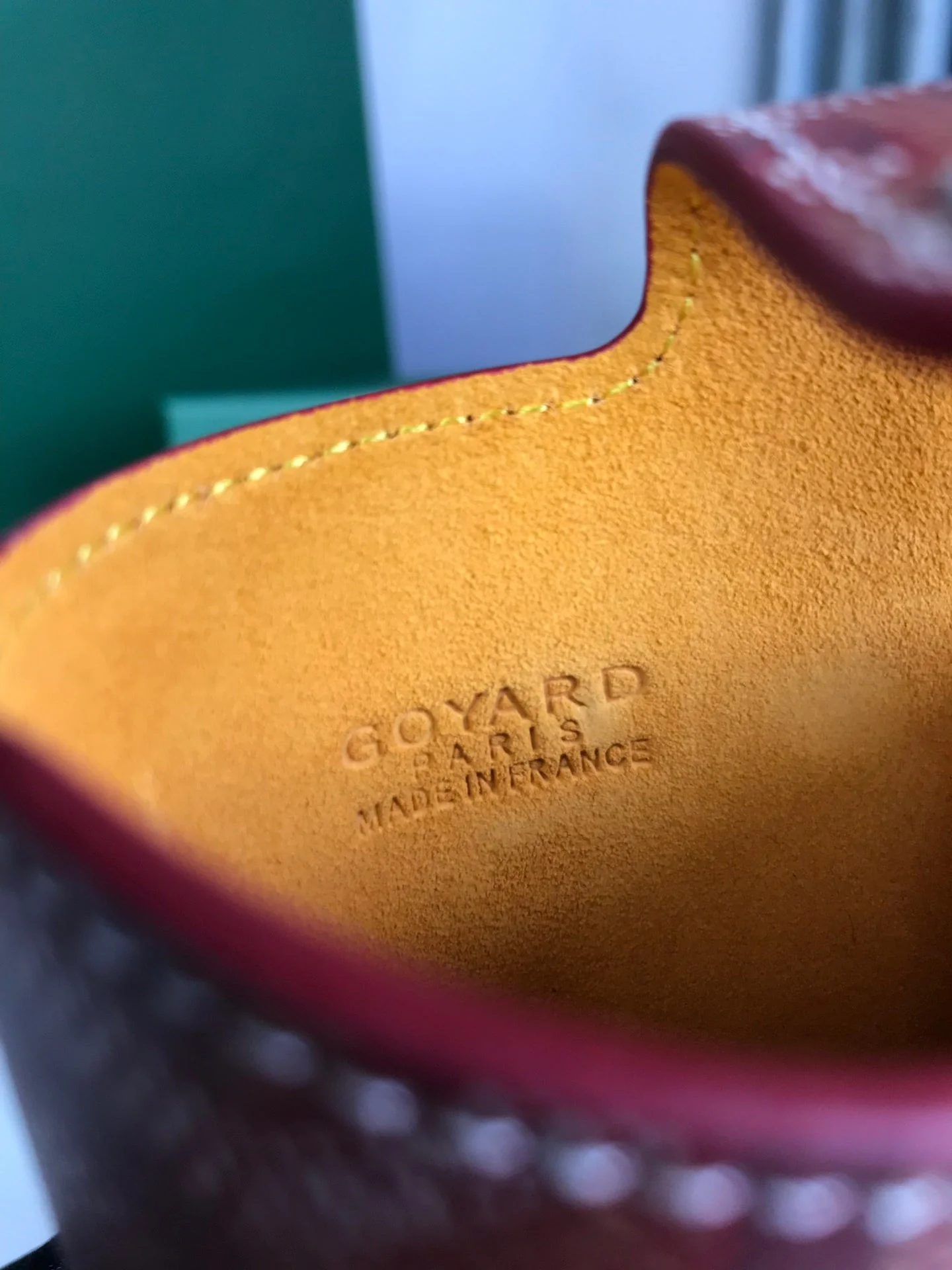 Gm Case 18 In Red Canvas