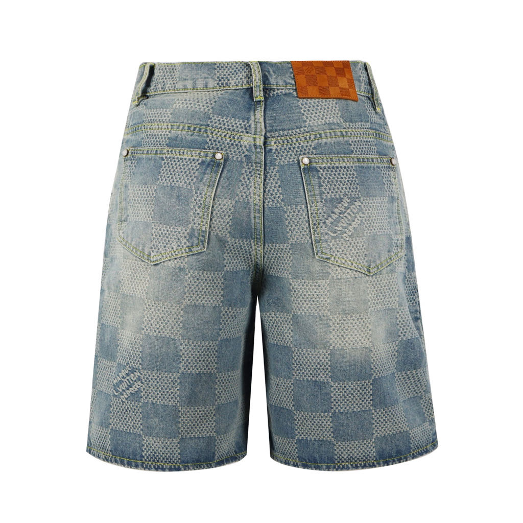 Checkered denim short-sleeved shots