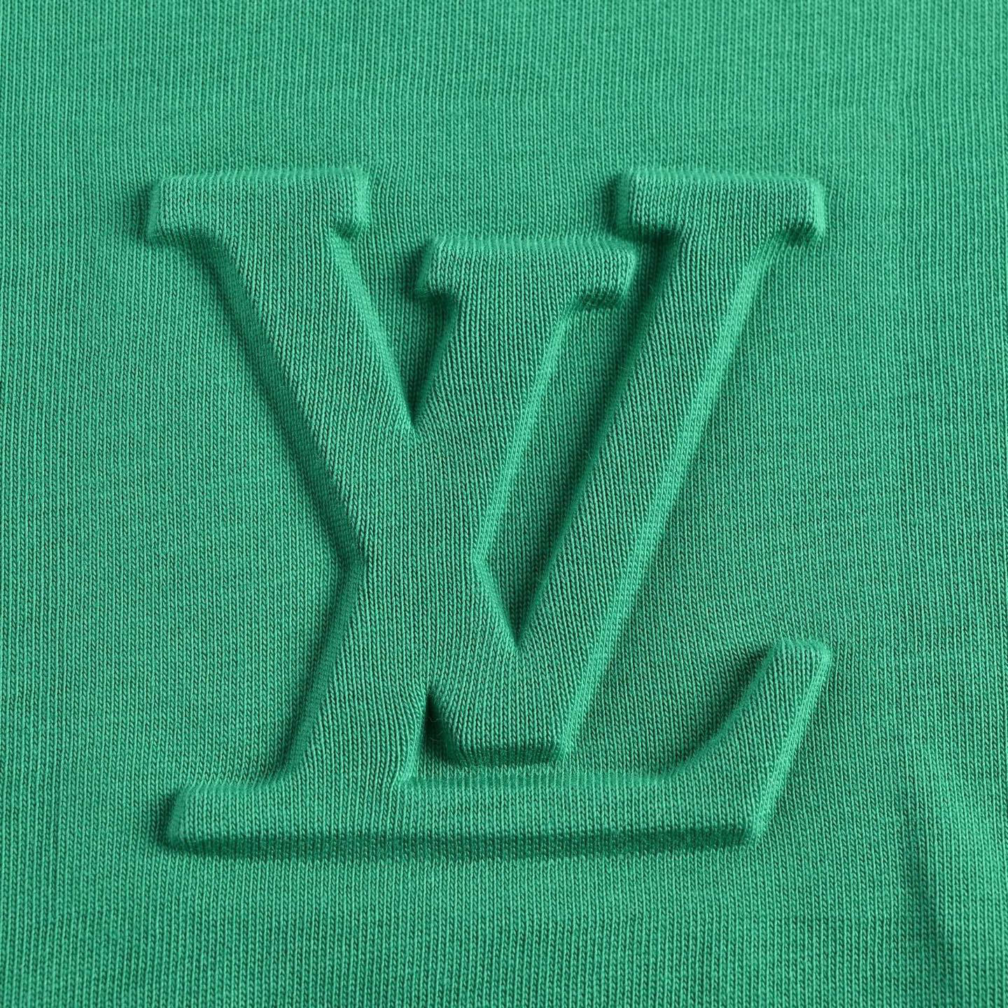 3D embossed T-shirt