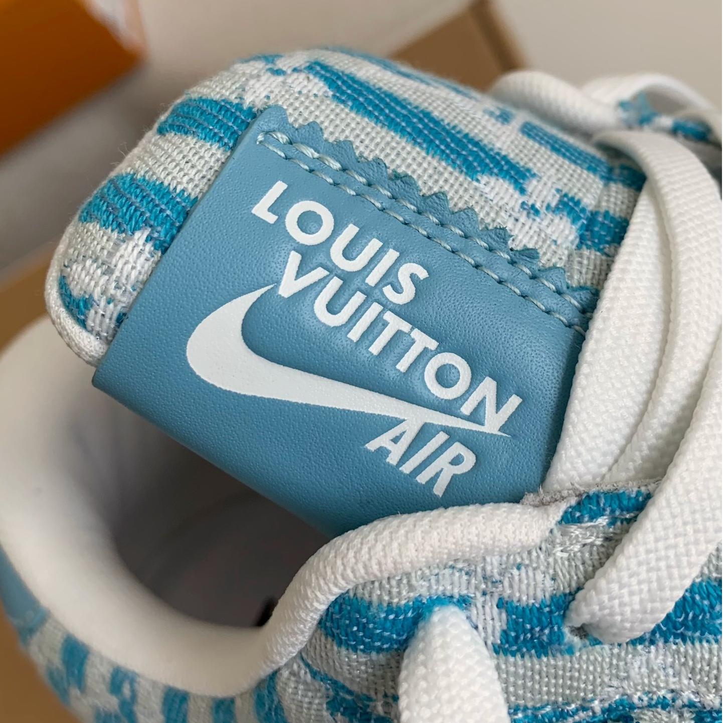 Canvas embroidered lettering sneakers