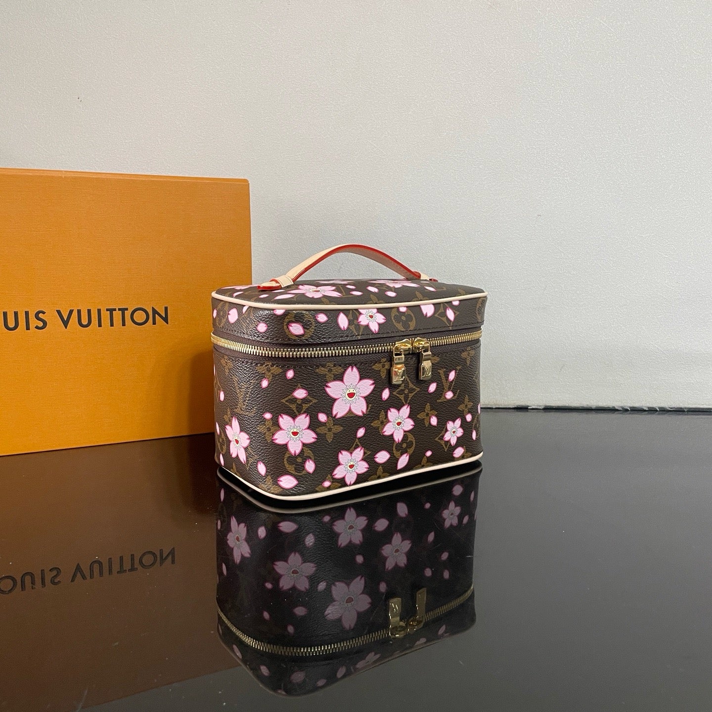 Nice Mini Cosmetic Bag